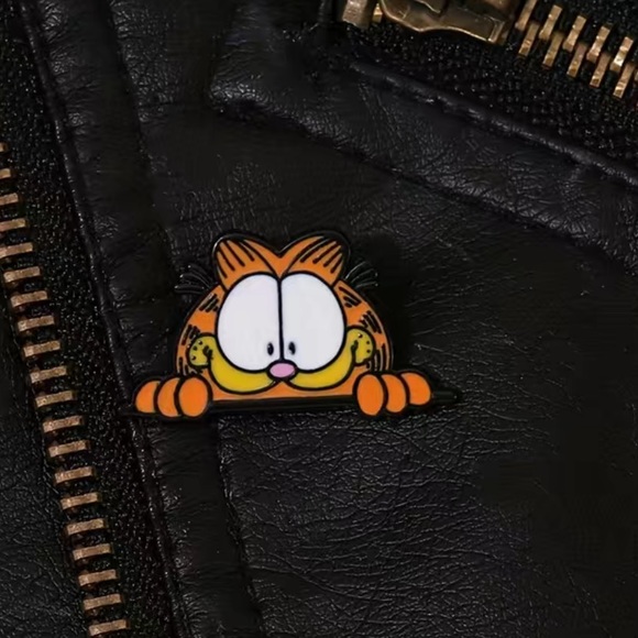 🔥NEW Pin - Picture 3 of 3